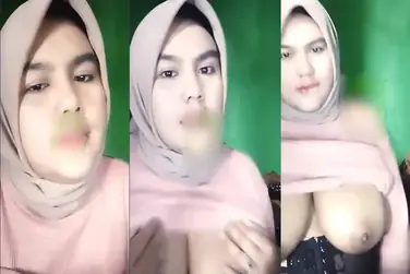 Bokep Jilbab Gaby Toge Basah Crot Ranjang